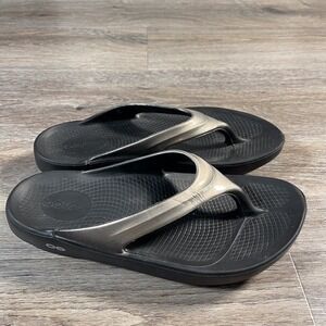 Oofos Women's Ooriginal Slippers Sandals Recovery Flip Flops 9	Blk/Metallic Gray